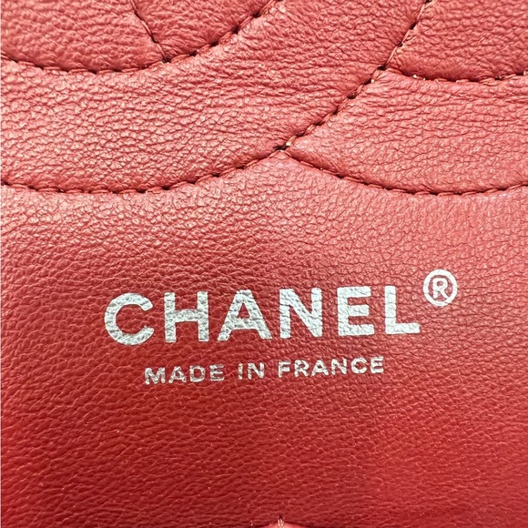 Chanel Caviar Quilted Jumbo Double Flap Red - Picture 5 of 9